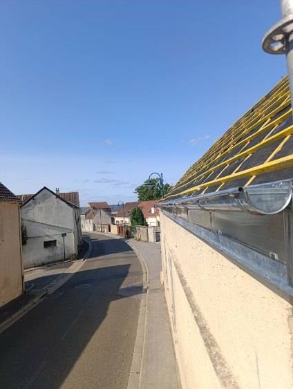 Isolation sur toiture & couverture a amblainville (60)