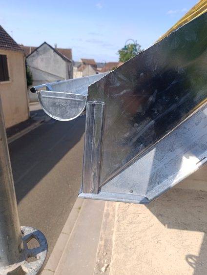 isolation sur toiture et couverture a amblainville realisations (2)